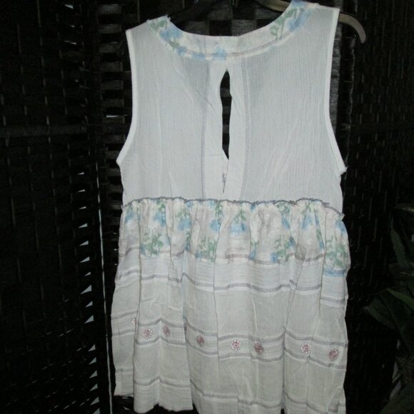 🌸🪶☮️ POL Embroidered Linen Patchwork Top NEW - Picture 9 of 12